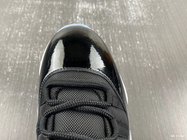 Jam FV5104-004 Space Low 11 Air Jordan 0703